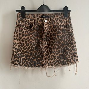 Zara cheetah denim skirt